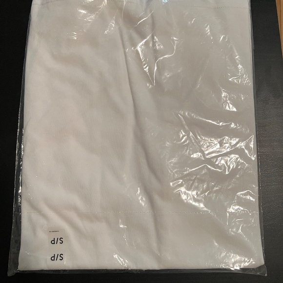 KAWS x Uniqlo UT Short Sleeve Graphic T-shirt White Pink - Picture 3 of 5